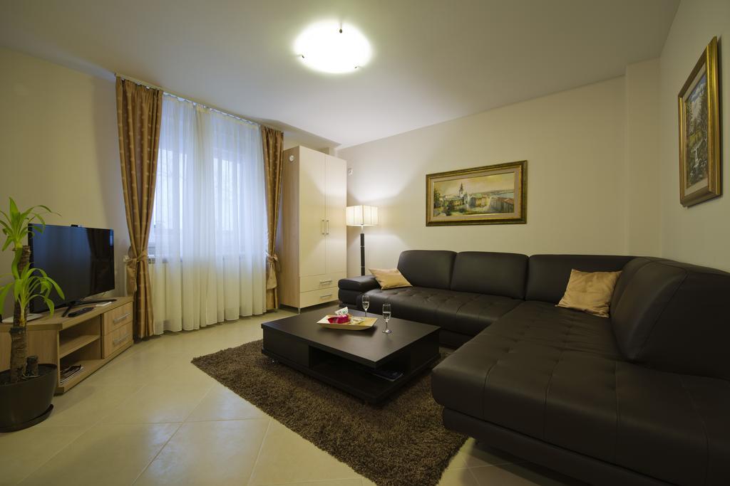 Apartments Jevtic Belgrad Zimmer foto